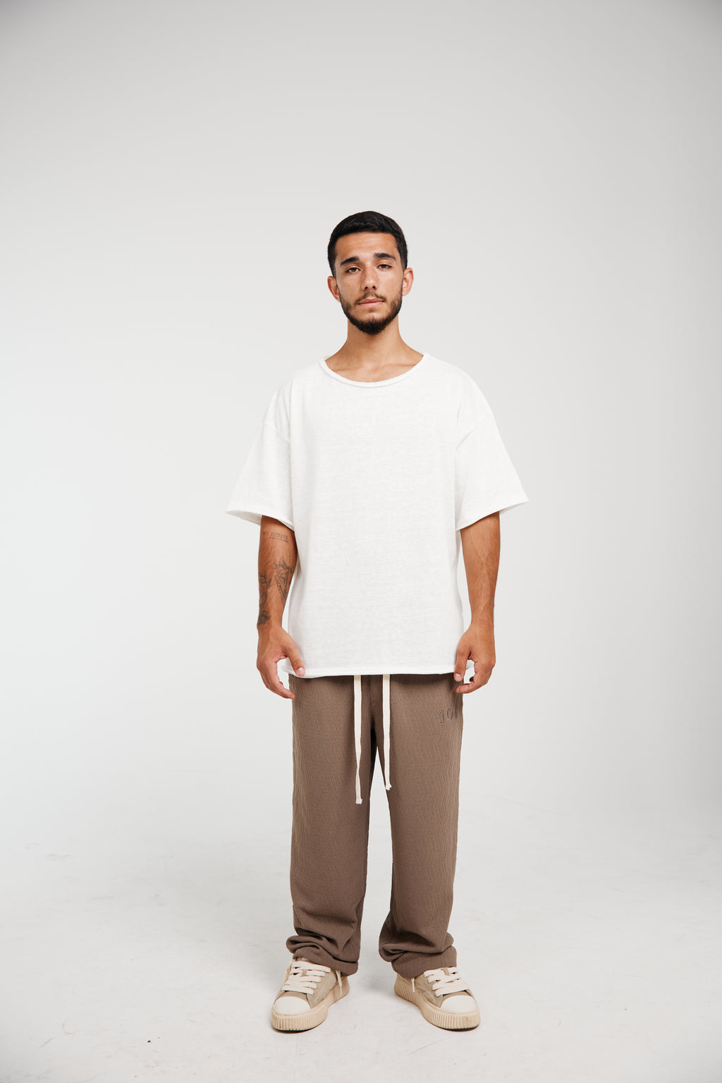 Raw Edge - White 01