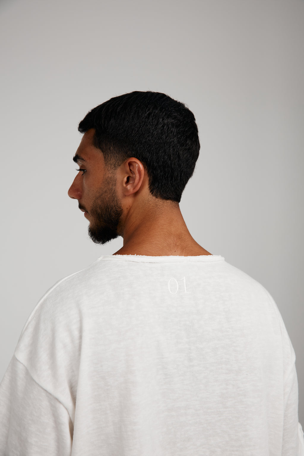 Raw Edge - White 01