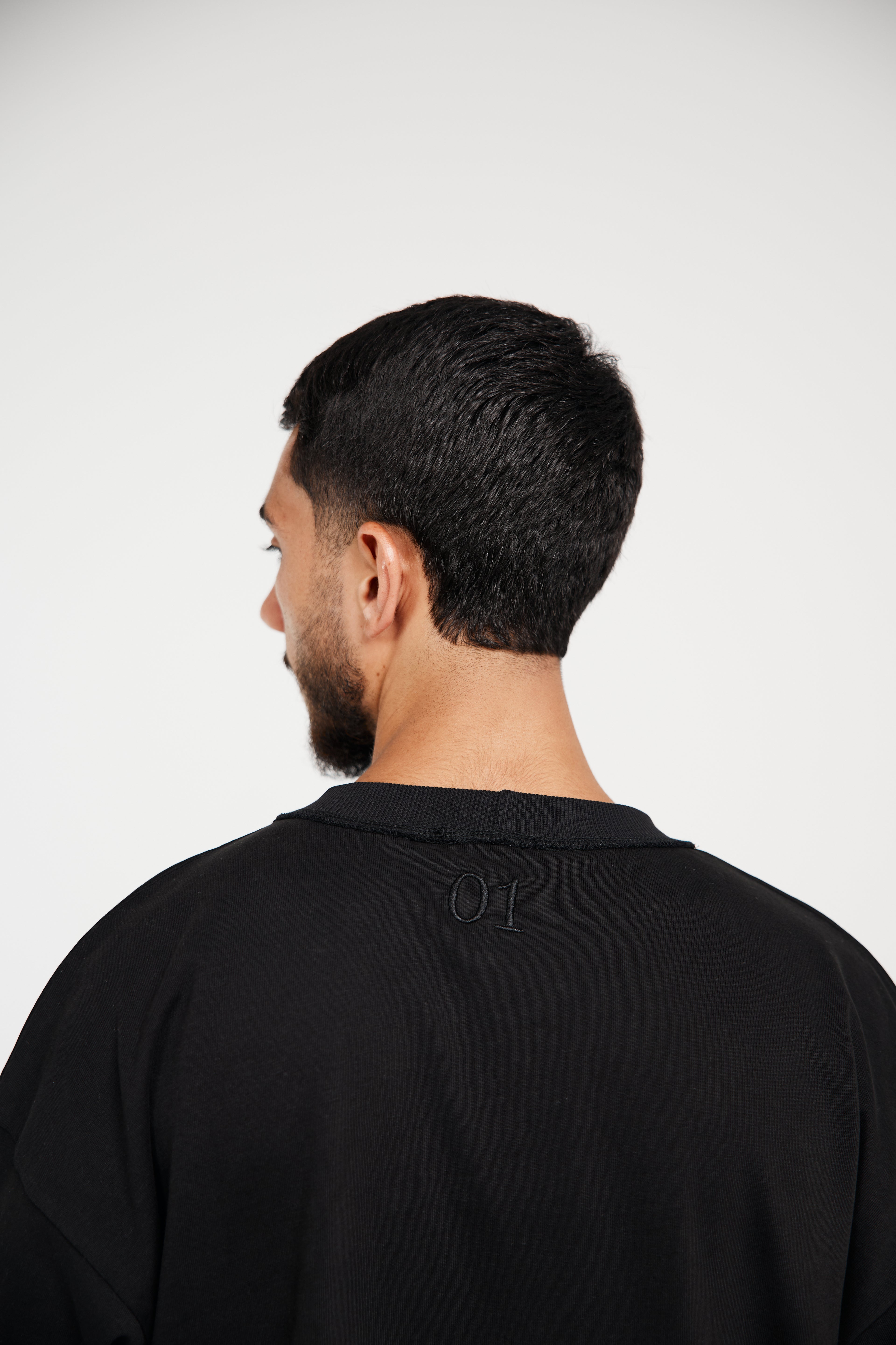 Core T - Black 01